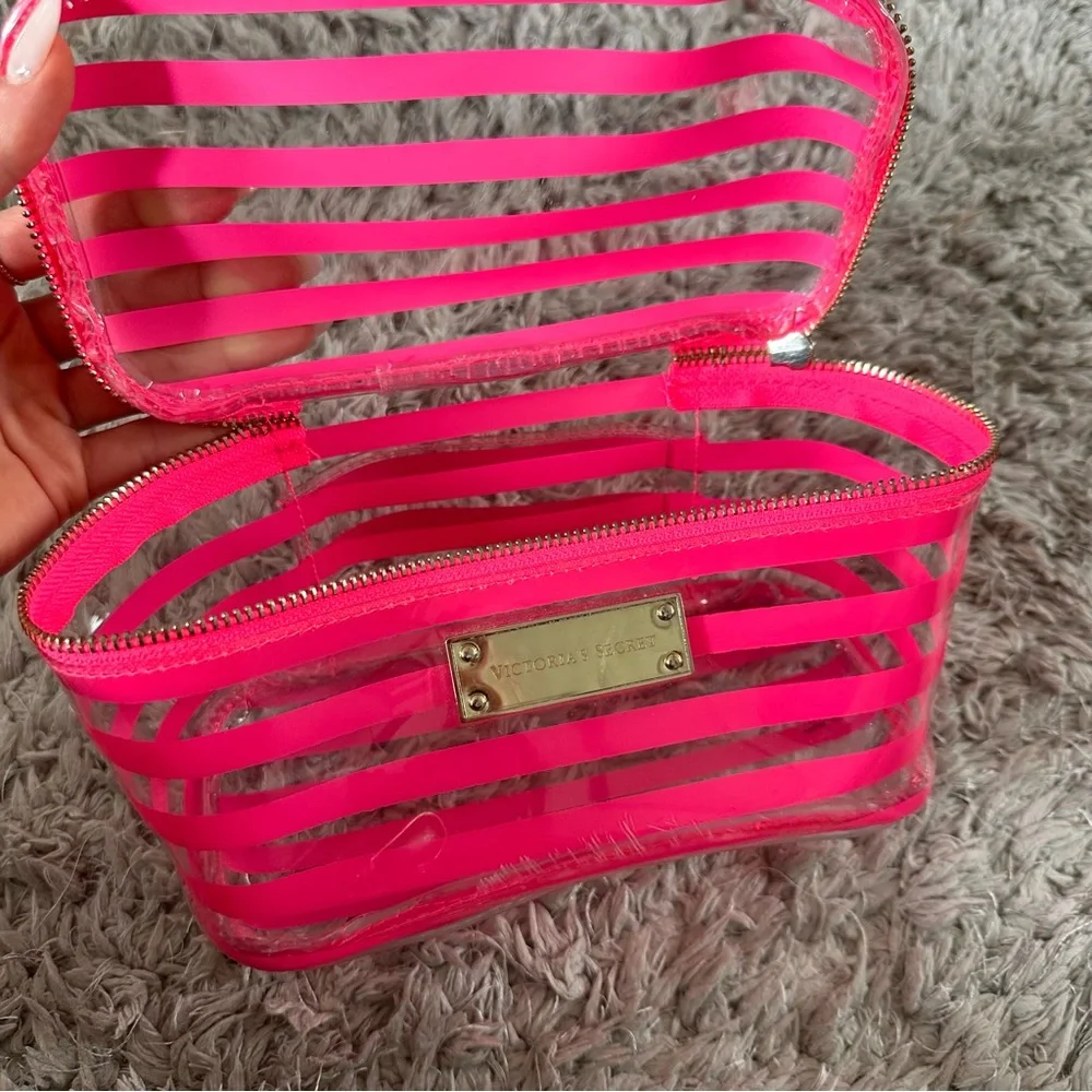 Victoria’s Secret travel pouch / beauty organizer